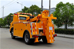 保靖高速路拖车费